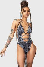 Carica l&#39;immagine nel visualizzatore di Gallery, Killstar Shipwreck Swimsuit
