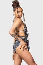 Carica l&#39;immagine nel visualizzatore di Gallery, Killstar Shipwreck Swimsuit
