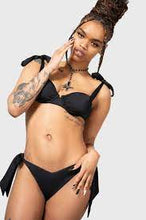 Carica l&#39;immagine nel visualizzatore di Gallery, Killstar Elaina Bikini
