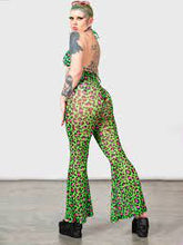 Carica l&#39;immagine nel visualizzatore di Gallery, Killstar Emerald Sugar Mesh Flare Trousers
