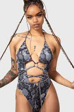 Carica l&#39;immagine nel visualizzatore di Gallery, Killstar Shipwreck Swimsuit
