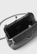 Carica l&#39;immagine nel visualizzatore di Gallery, Killstar Charming Shroom Handbag
