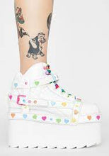 Carica l&#39;immagine nel visualizzatore di Gallery, YRU Shoies Qozmo Bond RBW Heart White.
