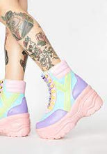 Carica l&#39;immagine nel visualizzatore di Gallery, YRU Shoes Matrixx High Pastel.
