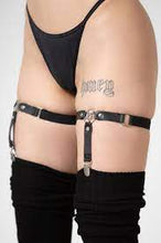 Carica l&#39;immagine nel visualizzatore di Gallery, Killstar Star Strapped Gartes
