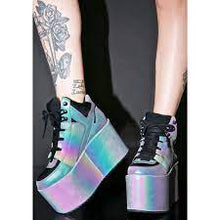 Carica l&#39;immagine nel visualizzatore di Gallery, Yru Shoes Qozmo Reflective
