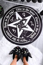 Carica l&#39;immagine nel visualizzatore di Gallery, Killstar Witchy Round Rug
