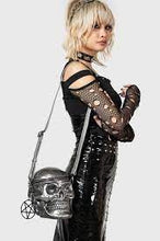 Carica l&#39;immagine nel visualizzatore di Gallery, Killstar Grave Digger Skull Silver Leather Handbag
